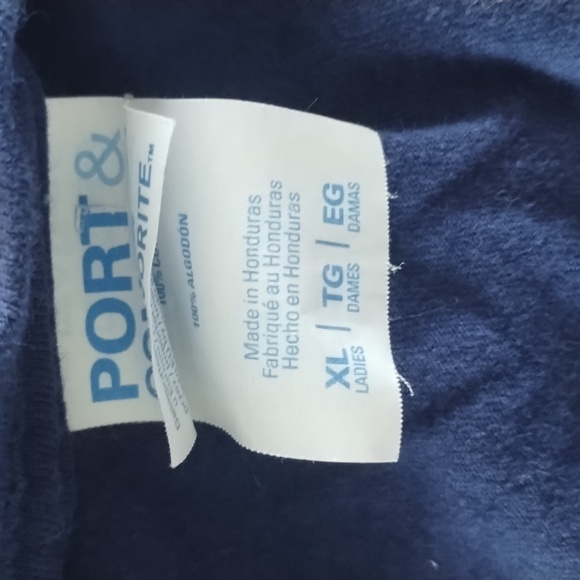 Baby Shark Mommy Shark T-shirt - Picture 3 of 3